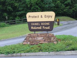 Daniel Boone National Forest sign