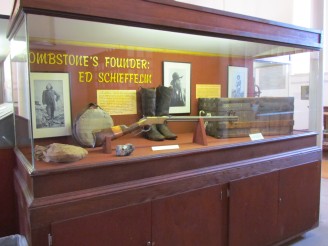 founder display